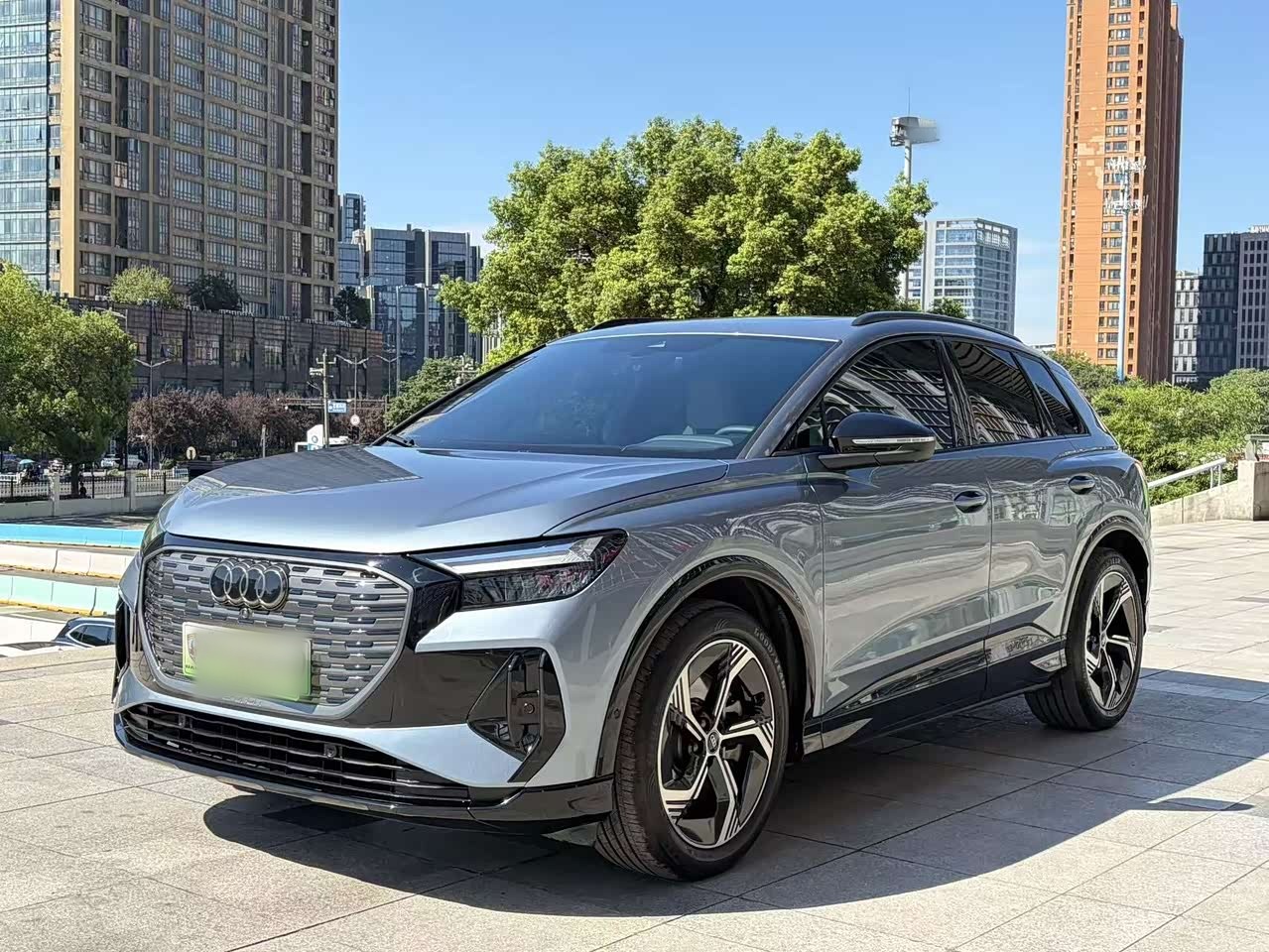 Q4 e-tron 2022 40 e-tron