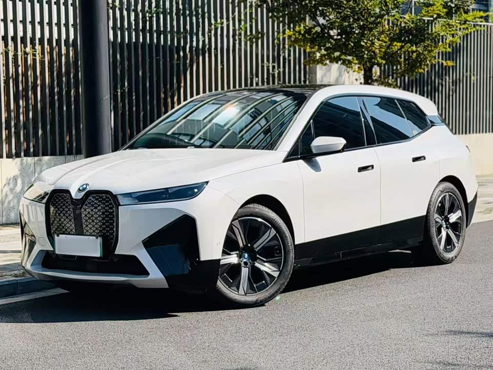 iX 2023 Facelift xDrive40