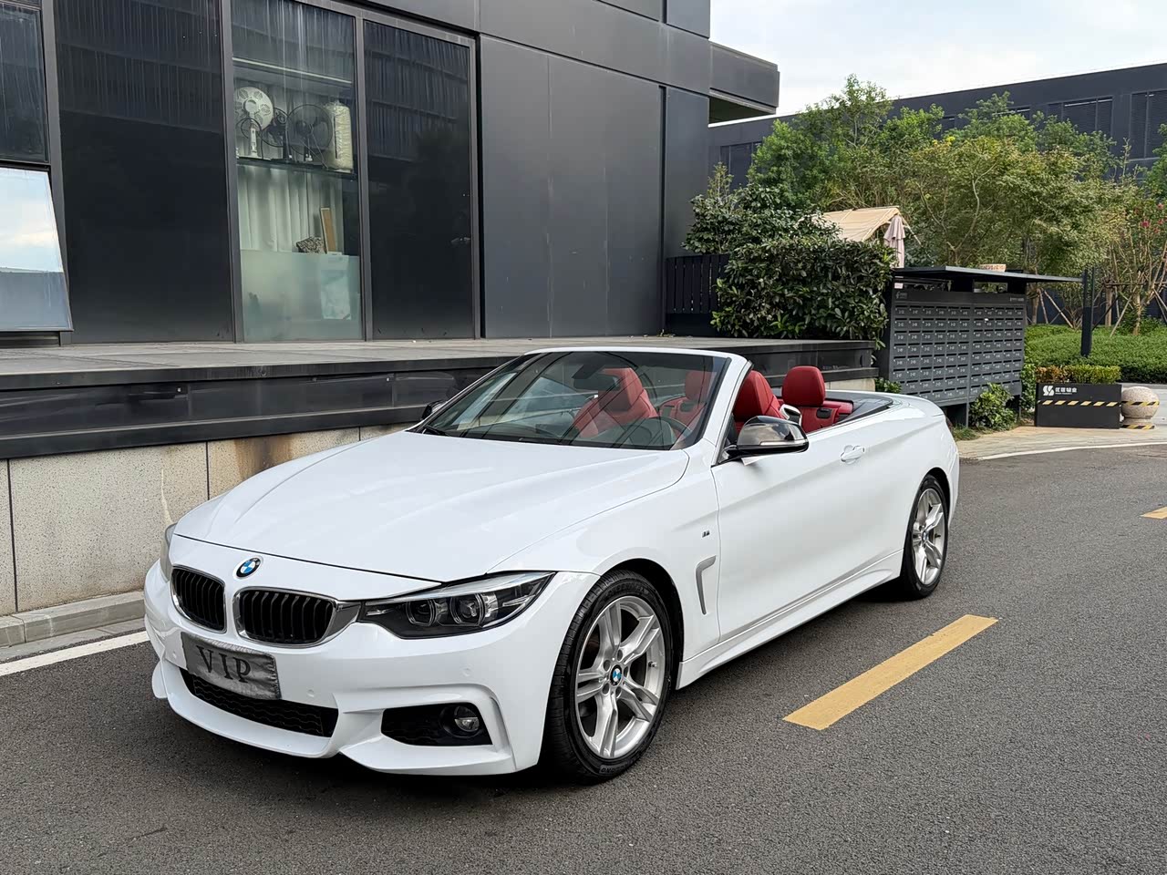 4 Series 2019 425i Convertible M Sport Package