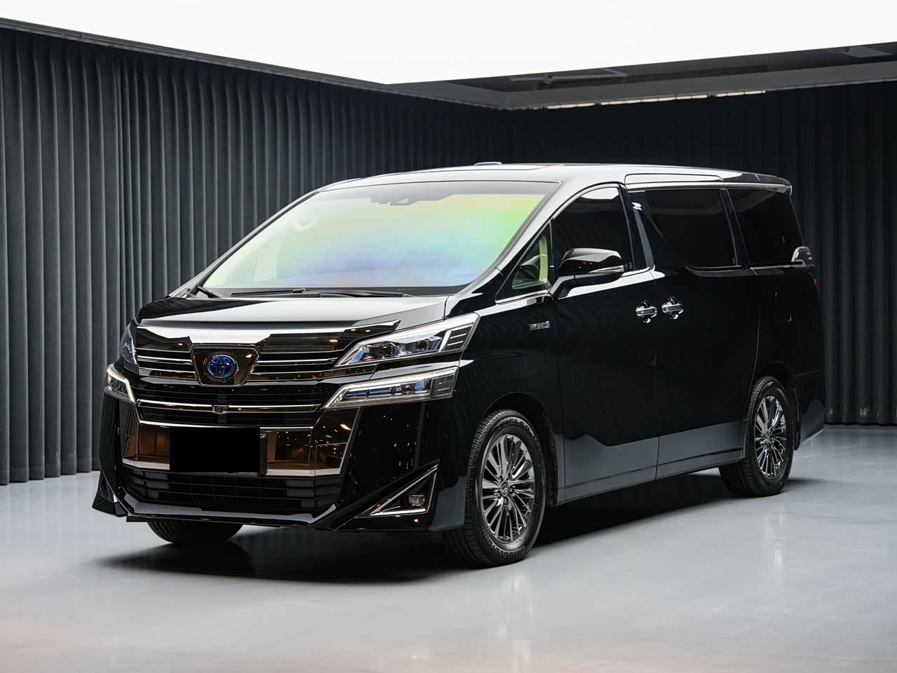 2019 Hybrid 2.5L HV Premium