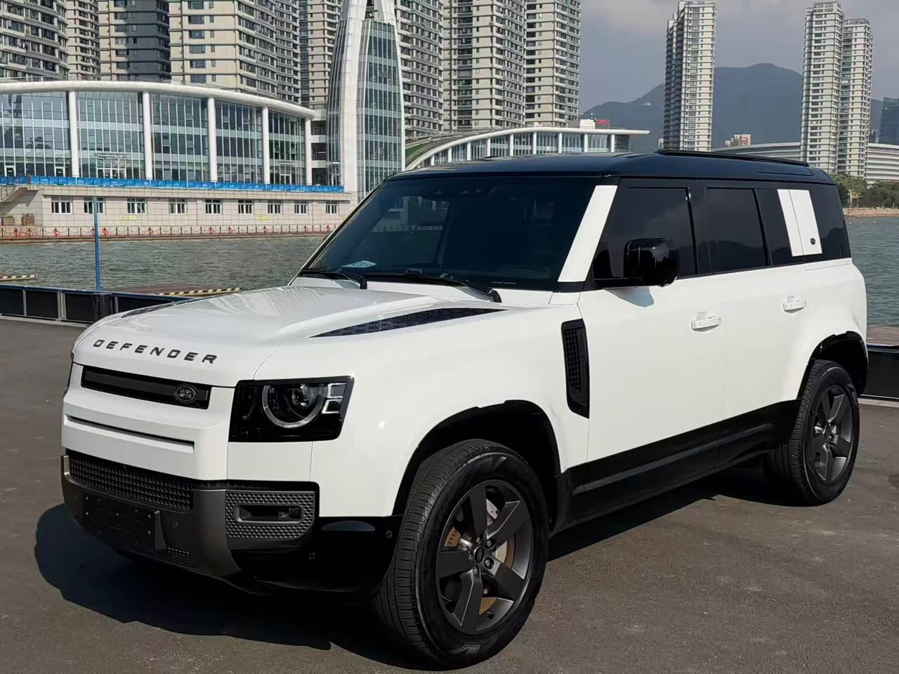 Defender 2024 110 3.0T P400 X-DYNAMIC HSE