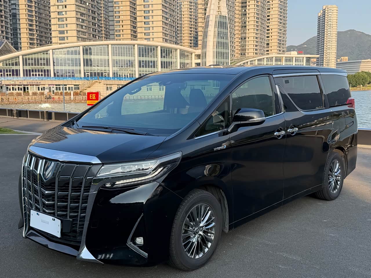 Alphard 2019 Hybrid 2.5L Premium