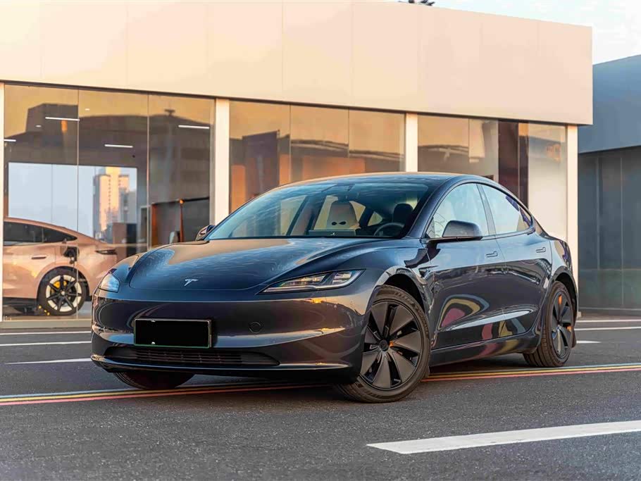 Model 3 2025 RWD