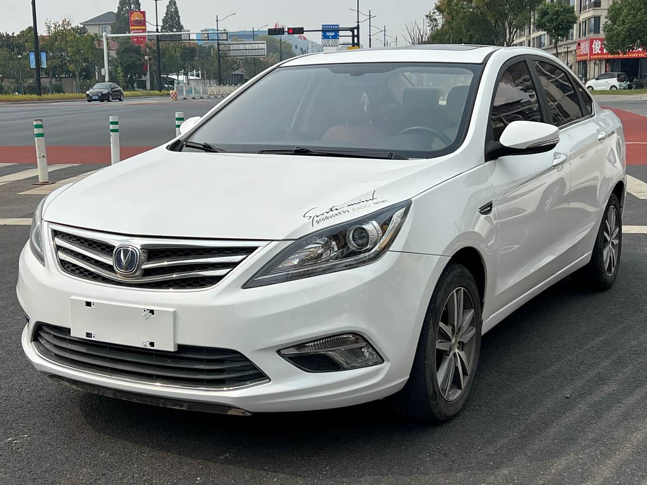 Eado 2016 1.6L MT