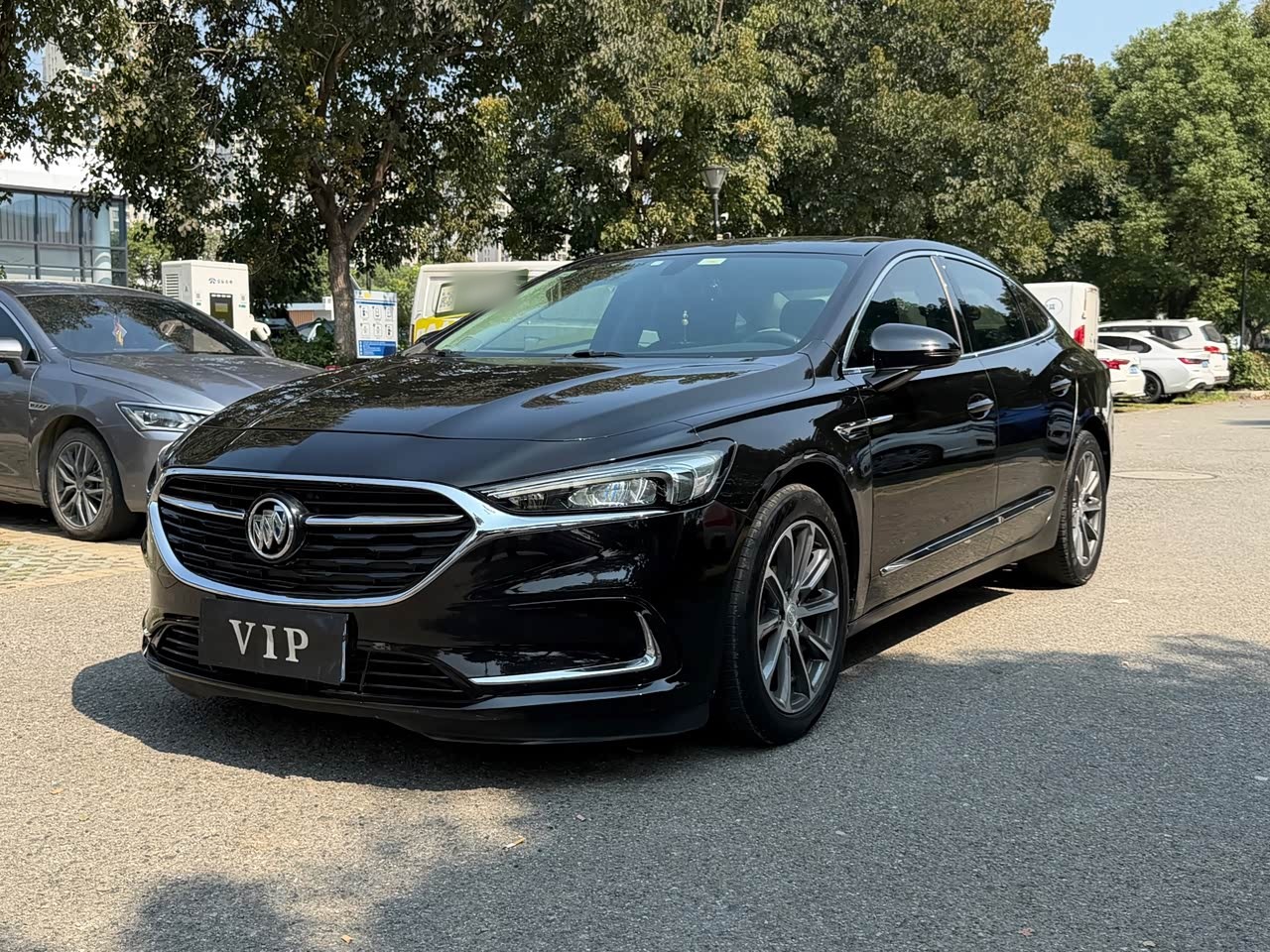 LaCrosse 2021 652T Luxury