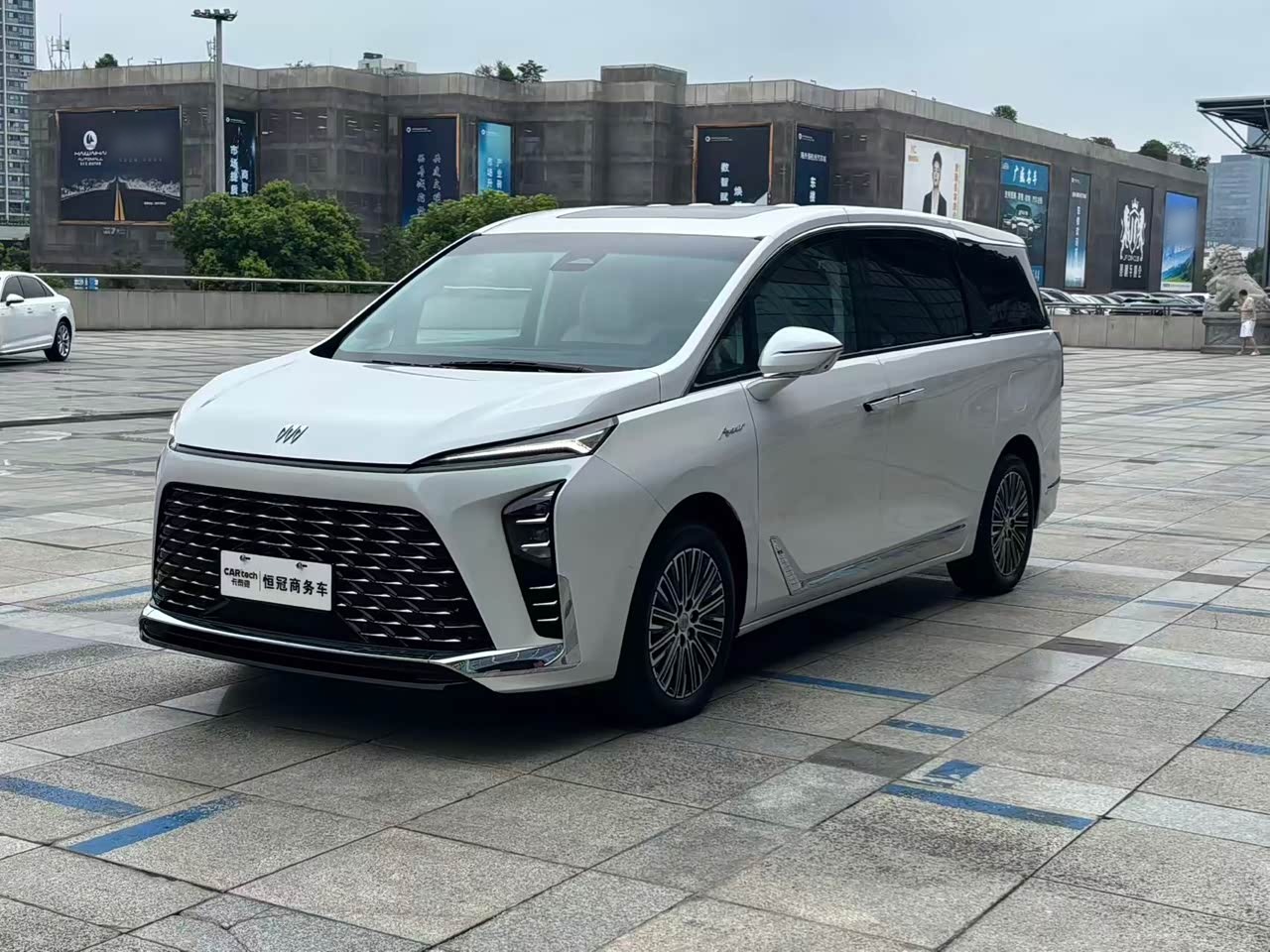 GL8 EV 2024 7-Seater