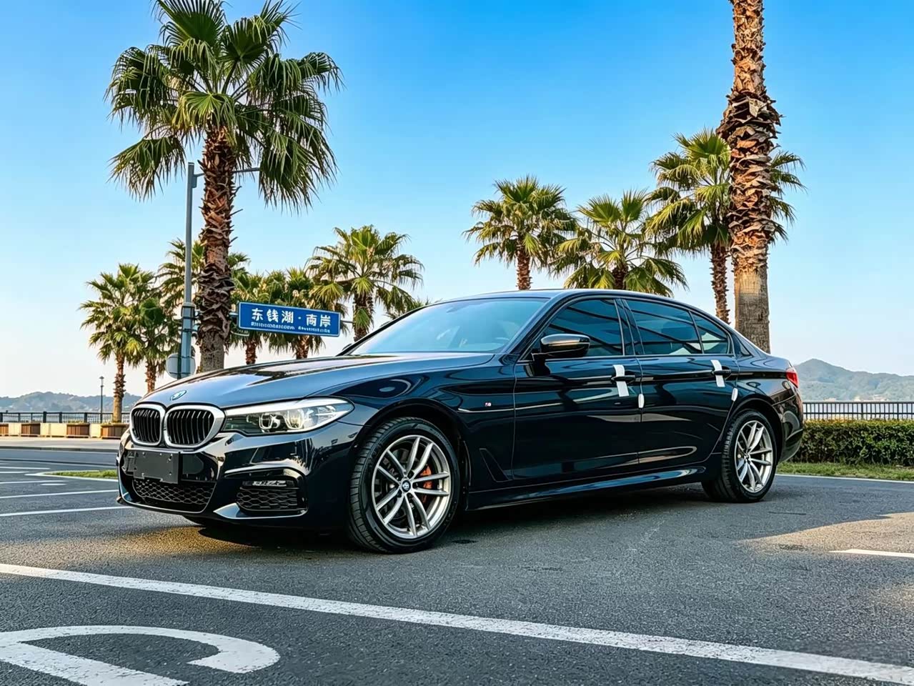5 Series 2019 525Li M Sport Package