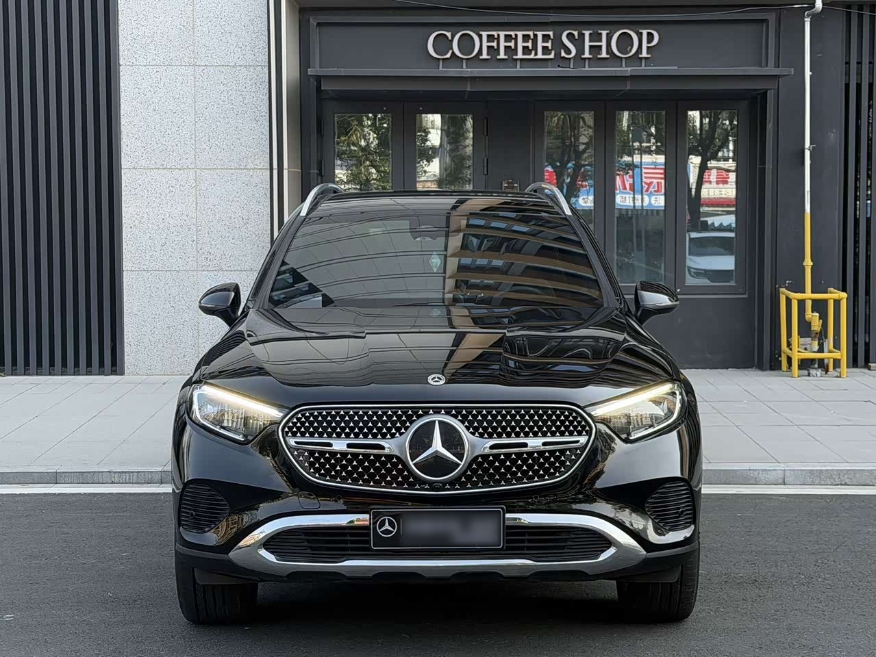 GLC 2023 GLC 260 L 4MATIC Dynamic 5-Seater