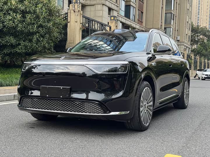 M8 2025 EV Max+ 6-Seater AWD 192-Line LiDAR
