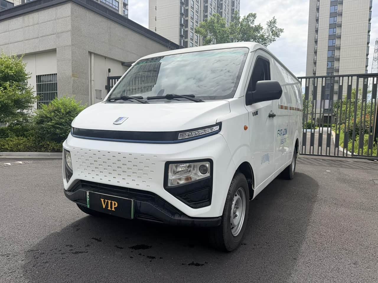 V 2022 V6E Exclusive Long Wheelbase 38.7kWh