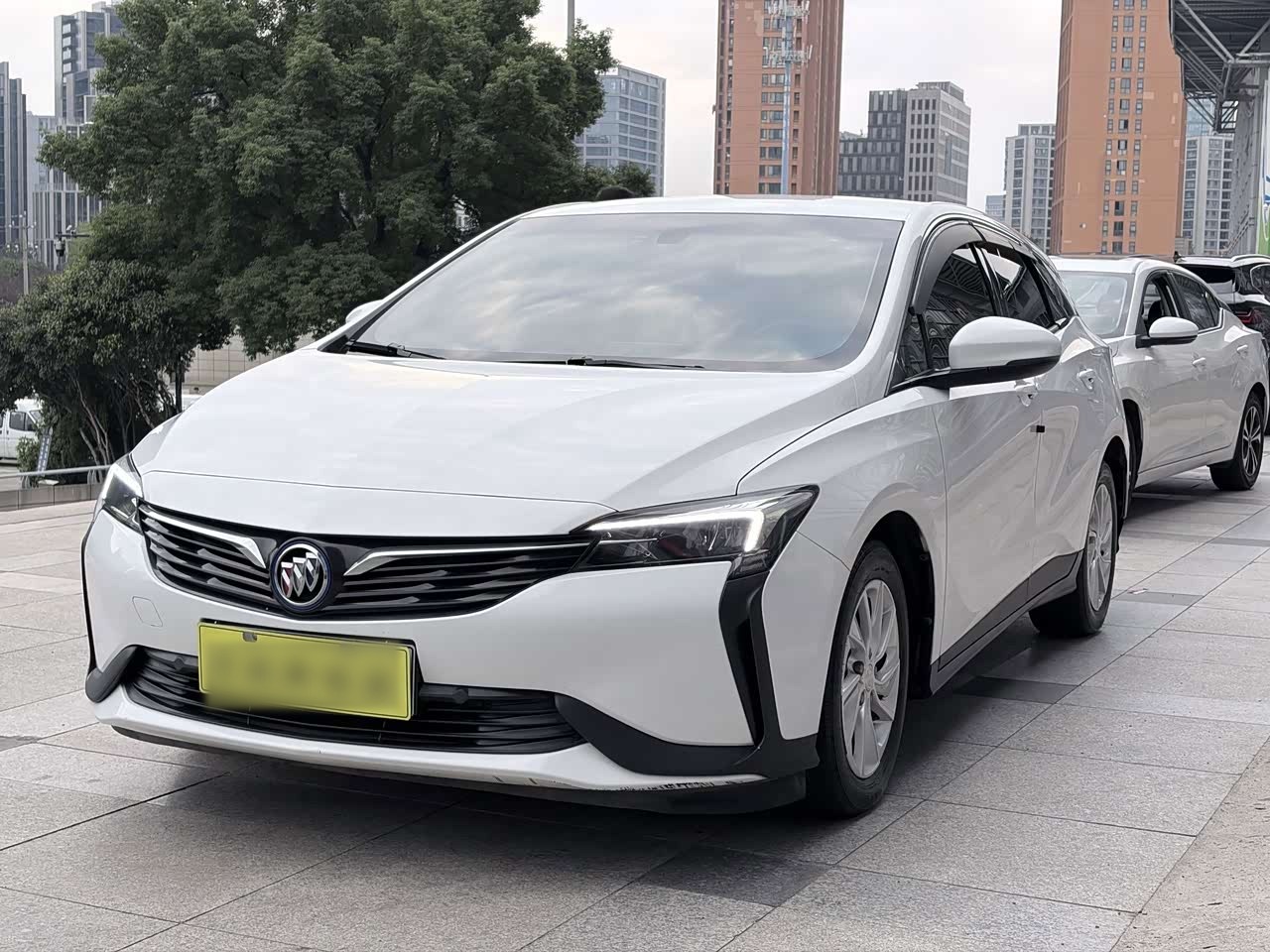 6 2020 PHEV Fashion