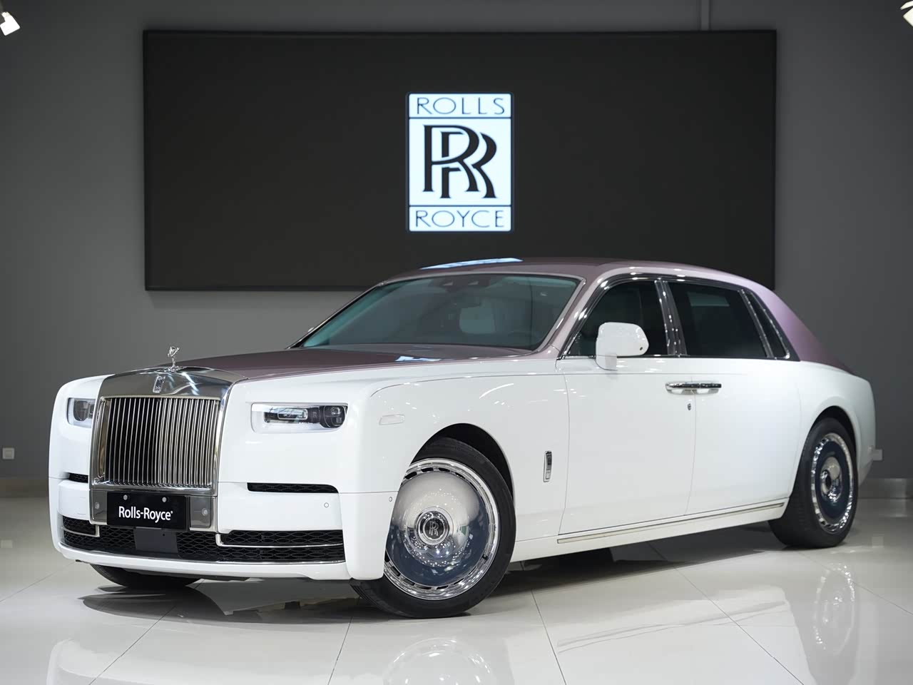 Phantom 2018 6.7T Long Wheelbase