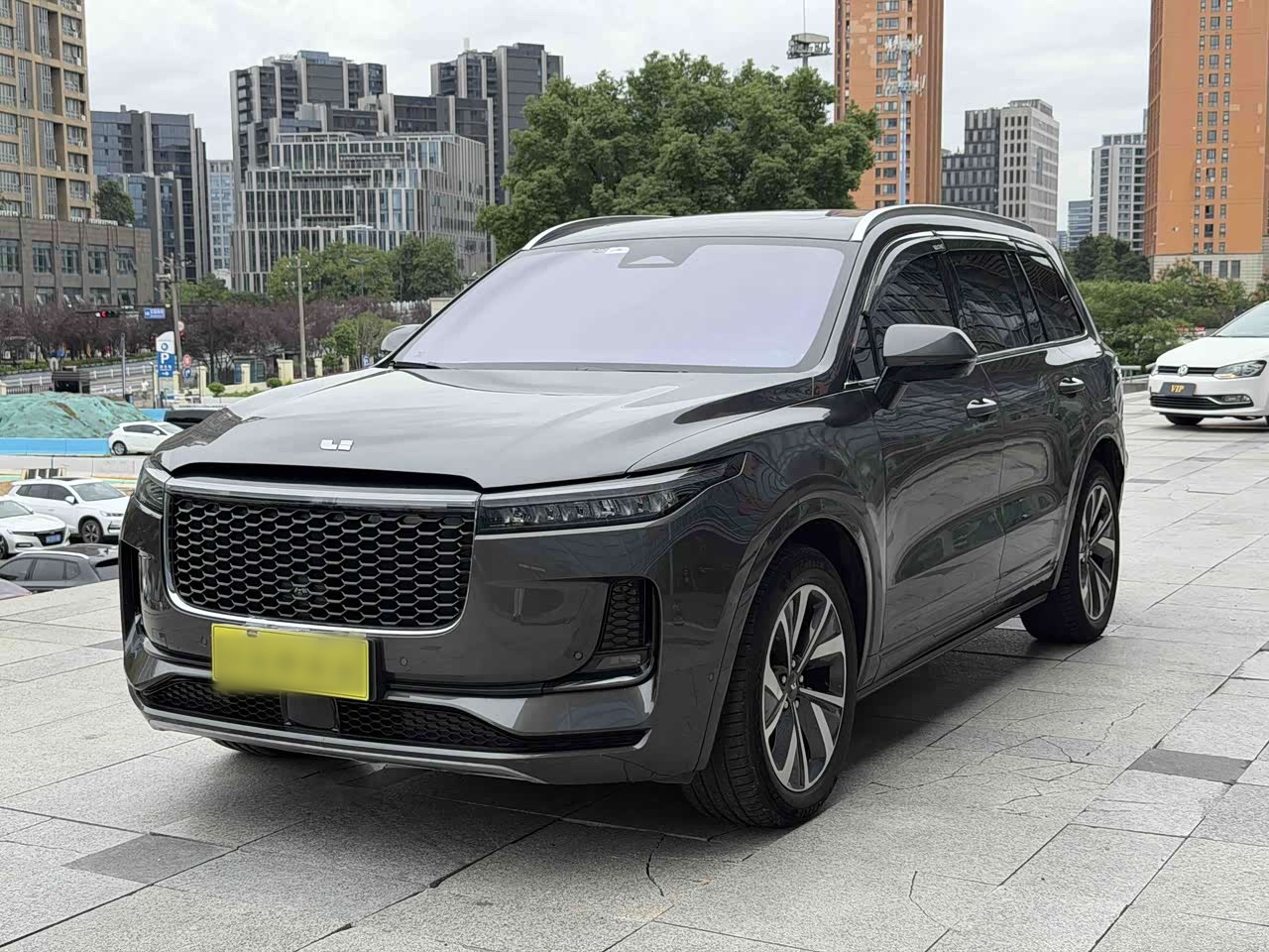 ONE 2021 EREV 6-Seater