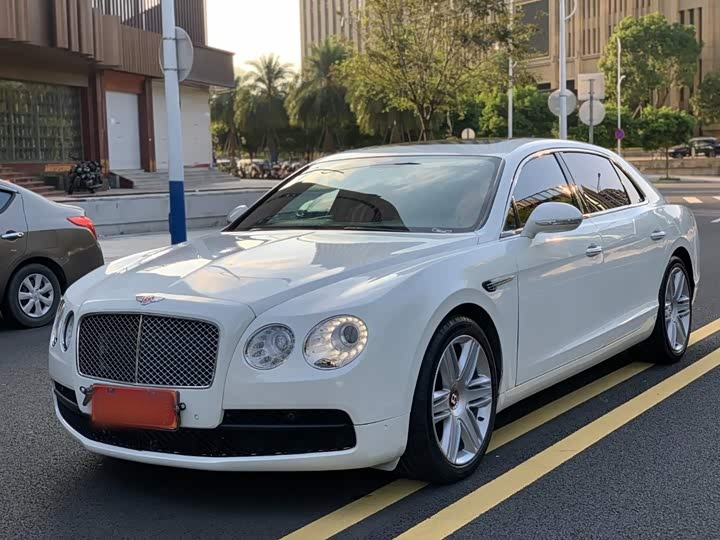 Bentley 飞驰 2015款 4.0T V8 豪华版