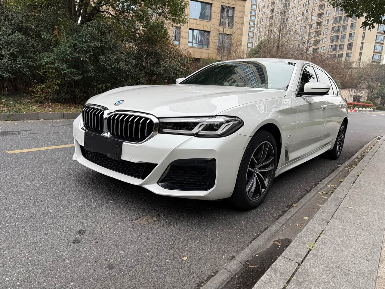 5 Series 2021 525Li M Sport Package