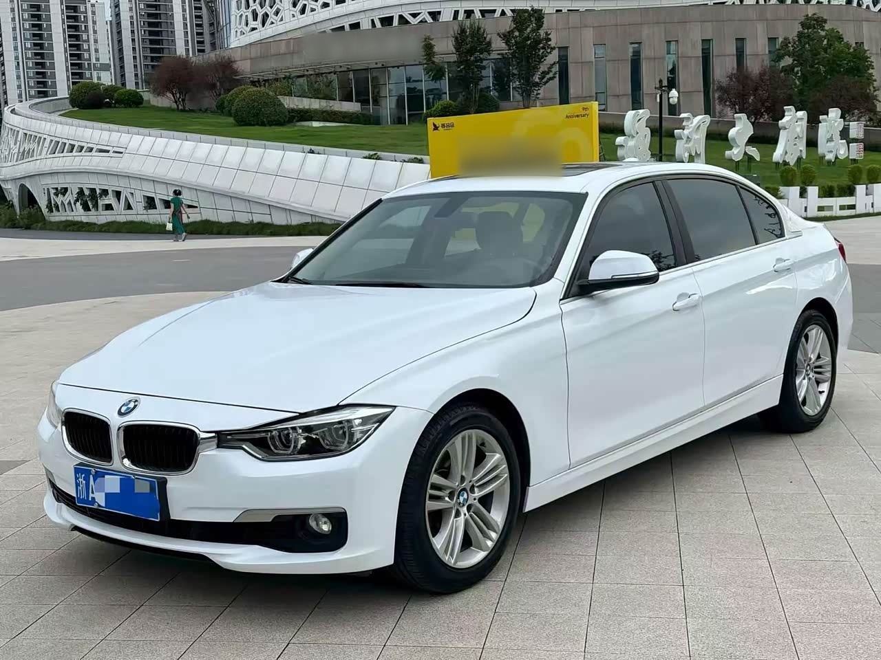 3 Series 2018 318Li