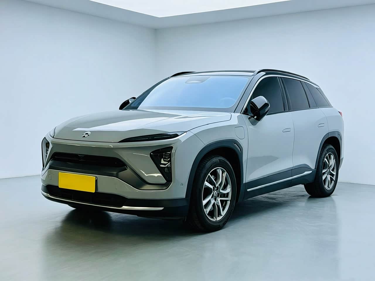 ES6 2020 600KM Sport
