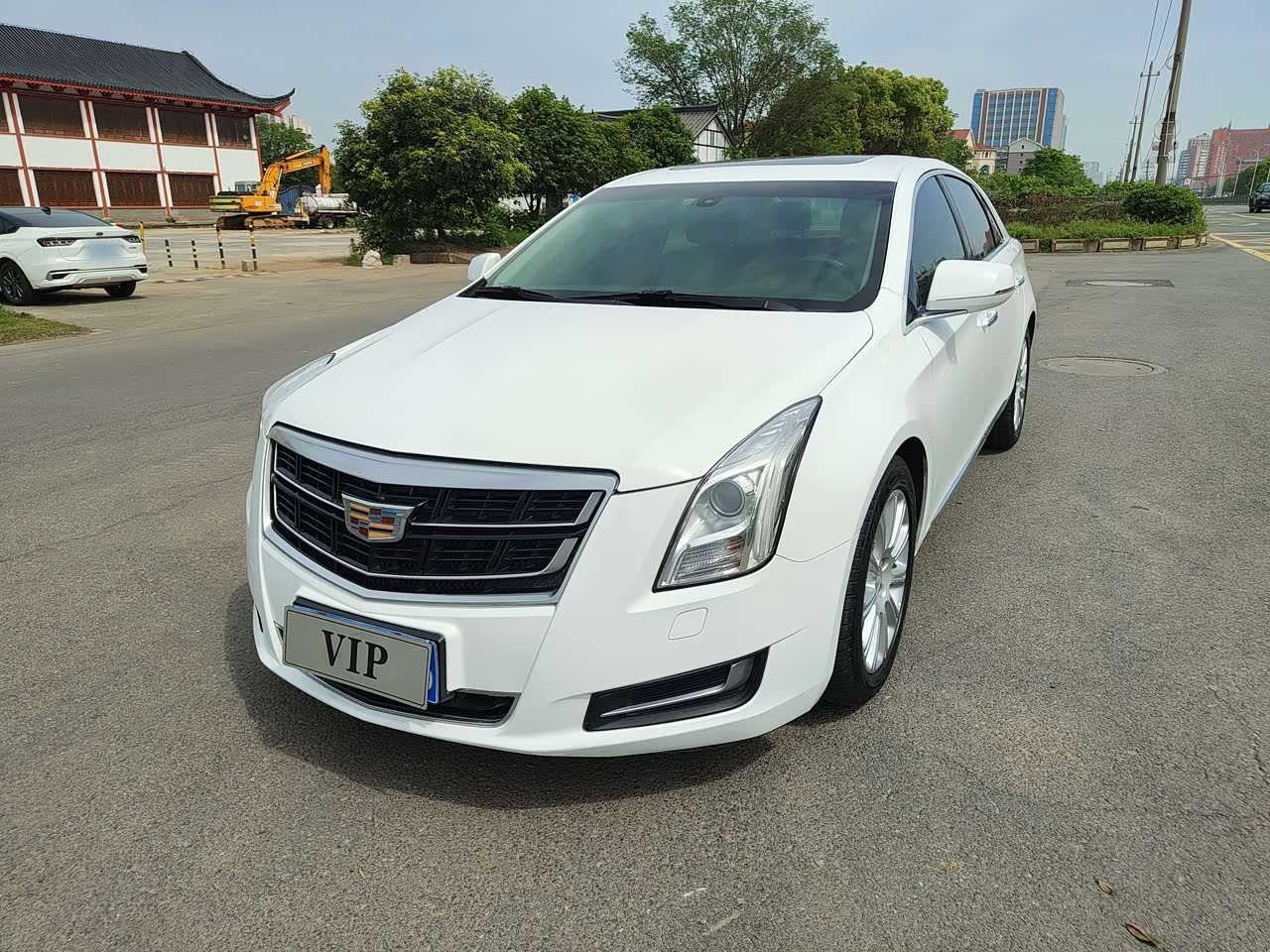 XTS 2017 28T Tech