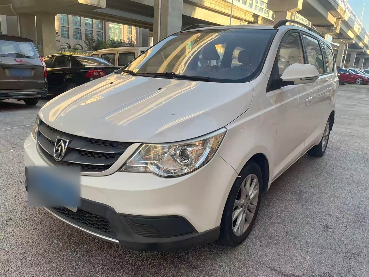 730 2016 1.5L MT Value 7-Seater China V
