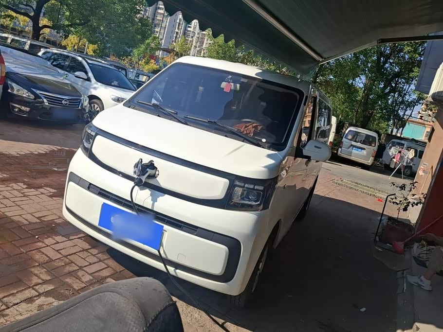 EM80 2025 Comfort 6-Seater 300km