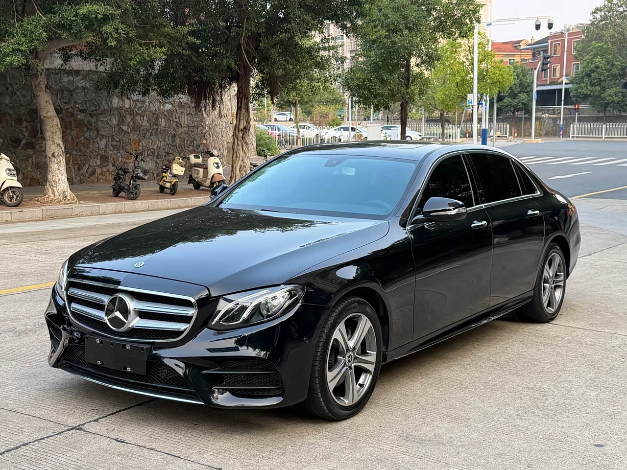 E-Class 2018 E 200 L Sport