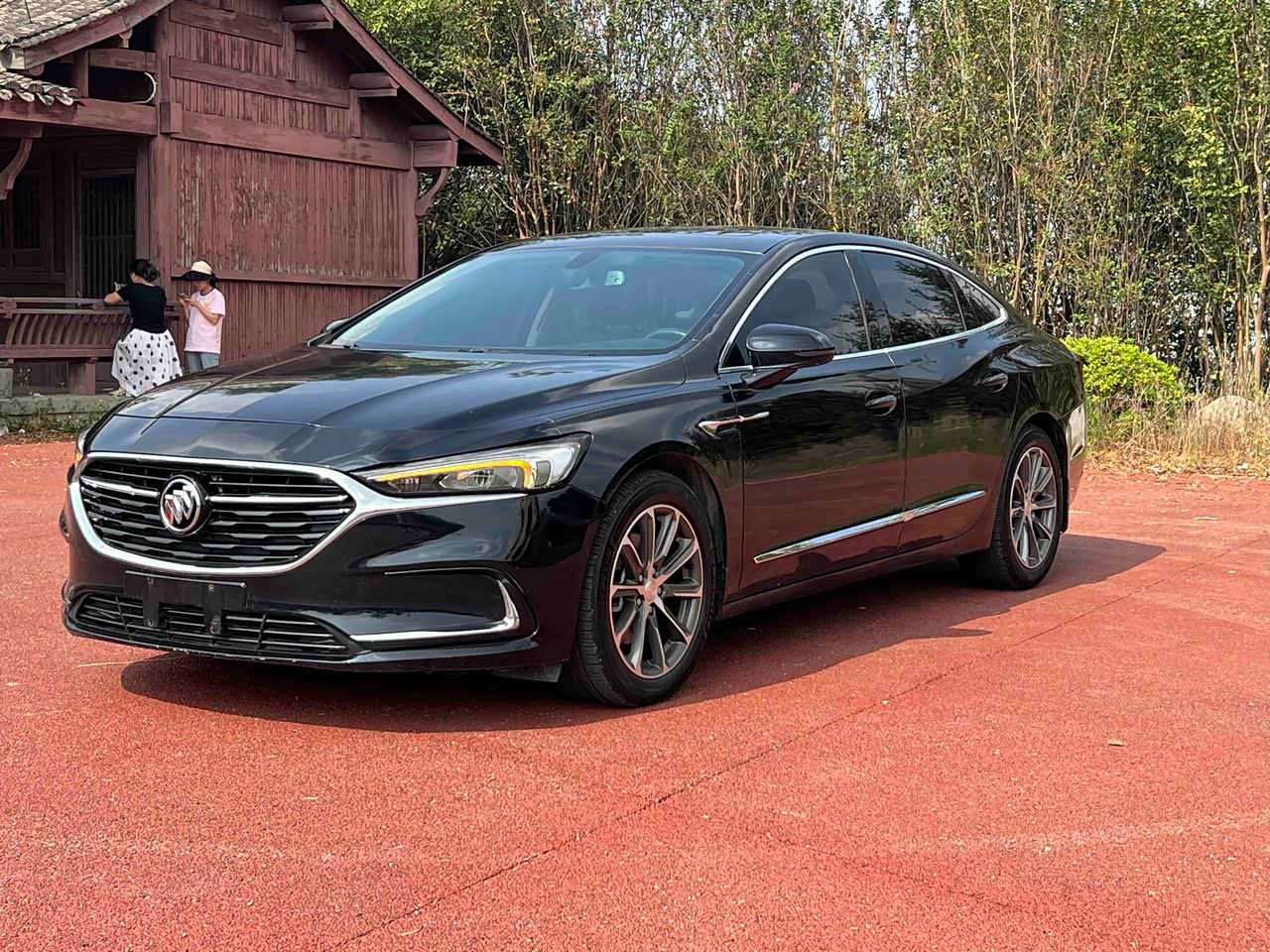 LaCrosse 2021 652T Luxury