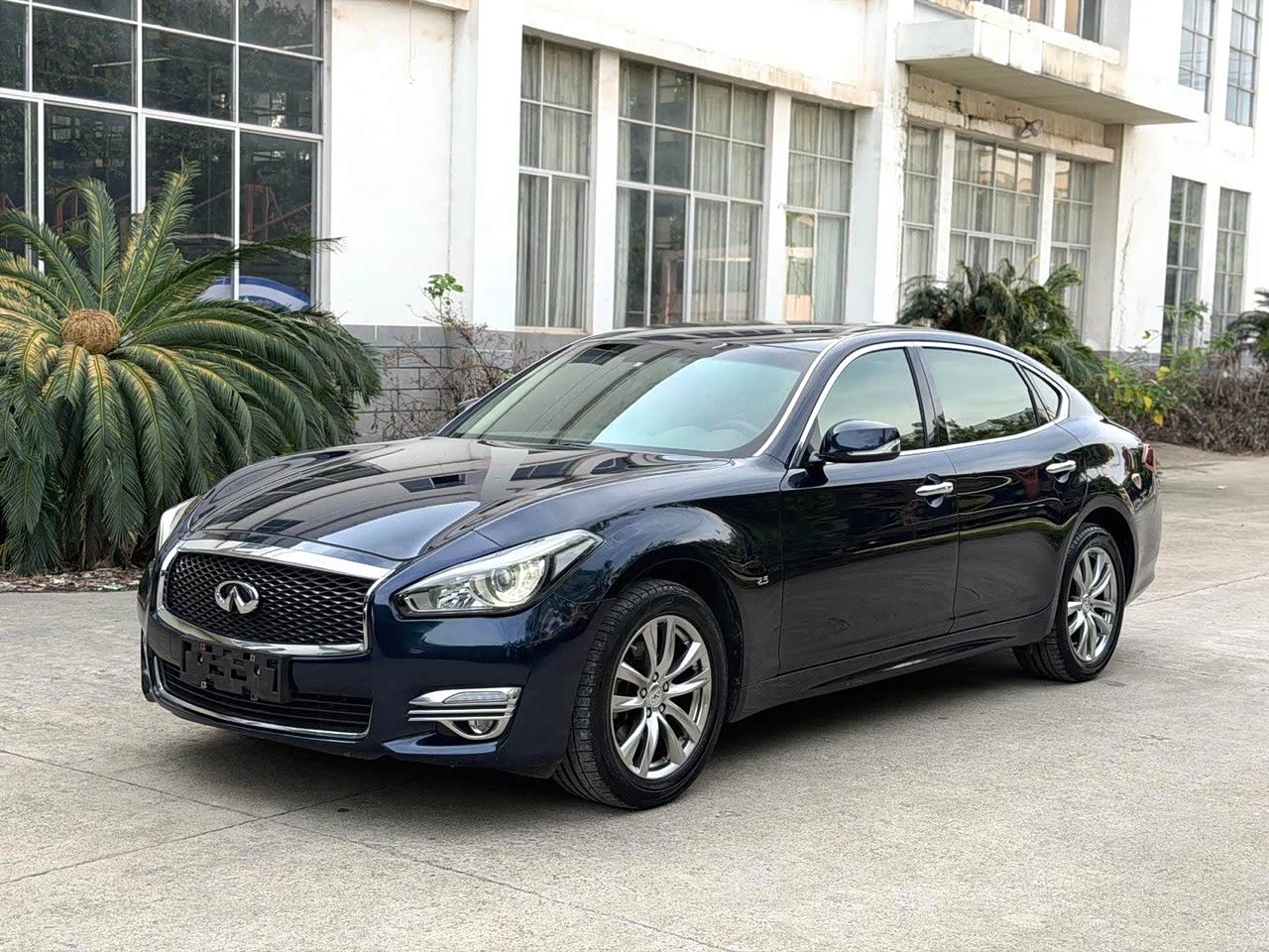 Q70 2017 Q70L 2.5L Elite