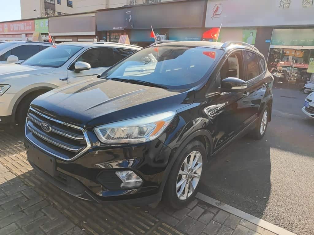Kuga 2019 EcoBoost 180 RWD China VI