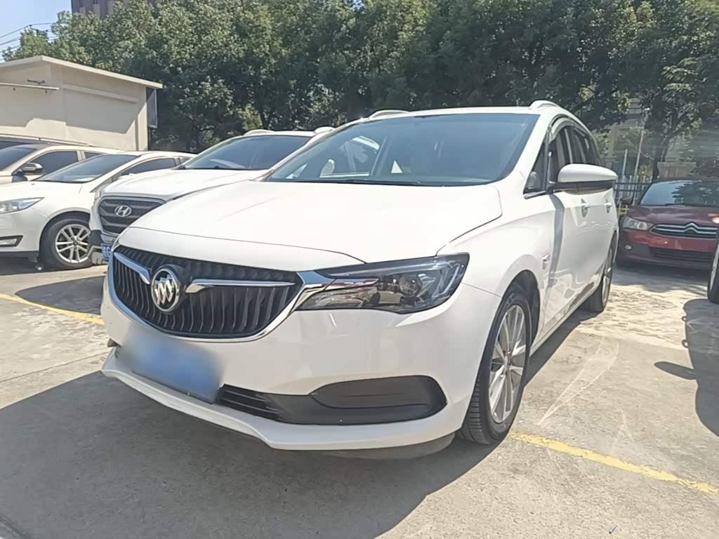 GL6 2021 323T Mild Hybrid Luxury