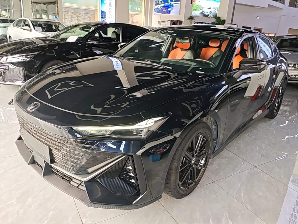 UNI-V 2022 1.5T Premium
