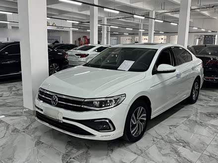 Bora 2023 200TSI DSG
