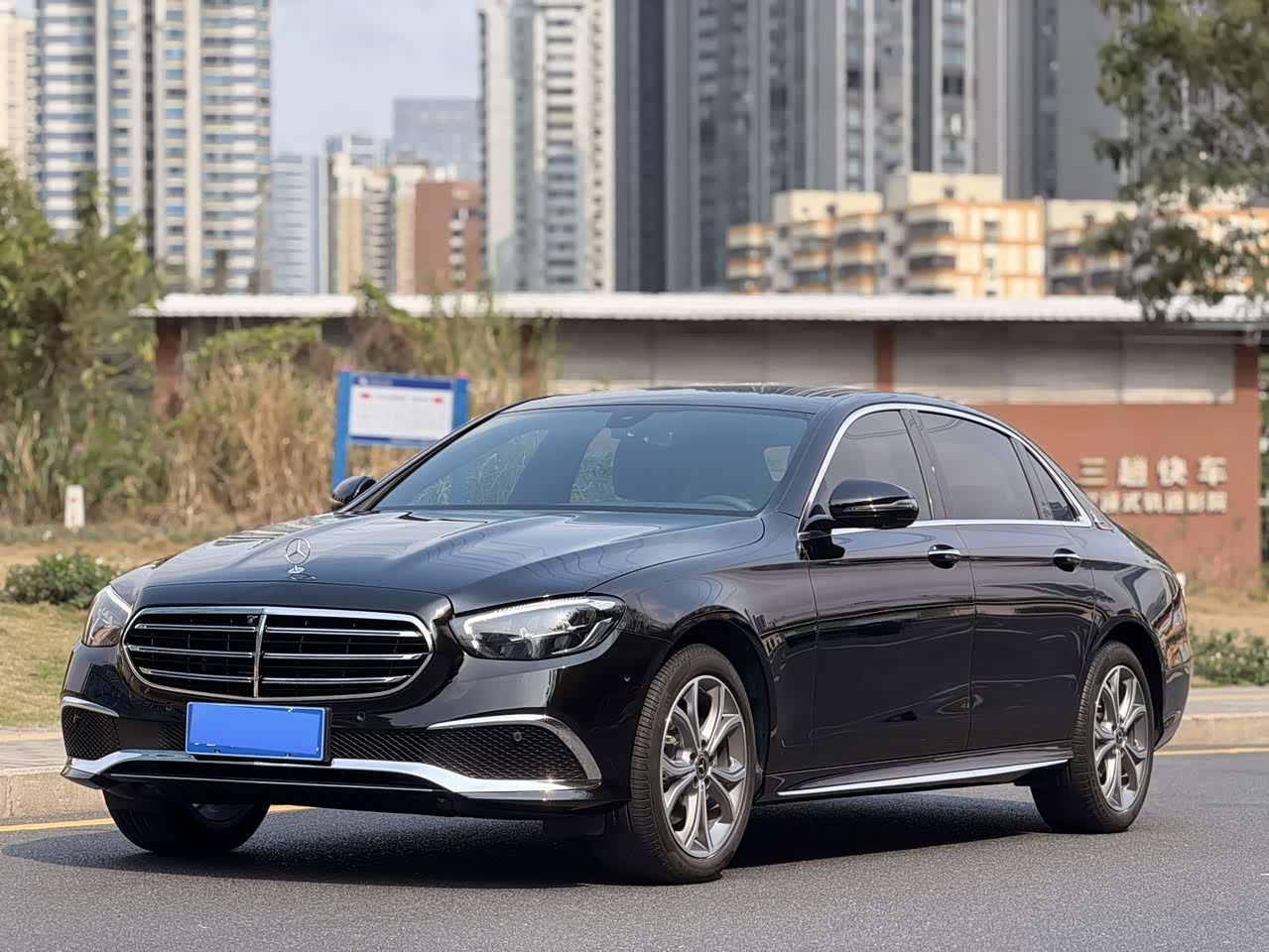 E-Class 2023 E 300 L Sport Luxury