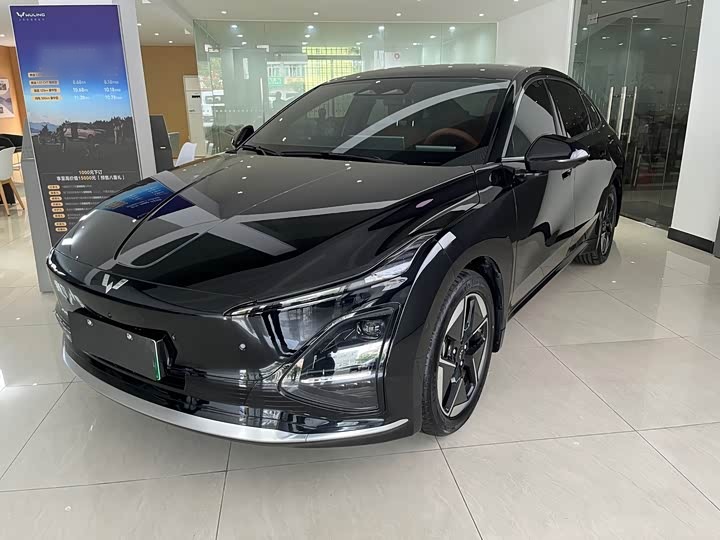 2025 610km Smart Flagship