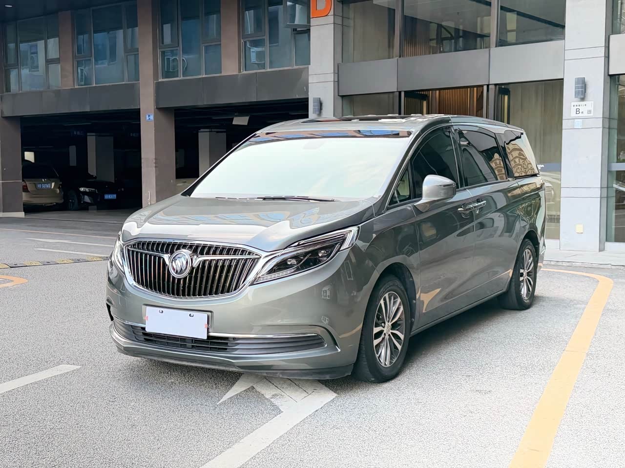 GL8 2017 ES 28T Luxury China V