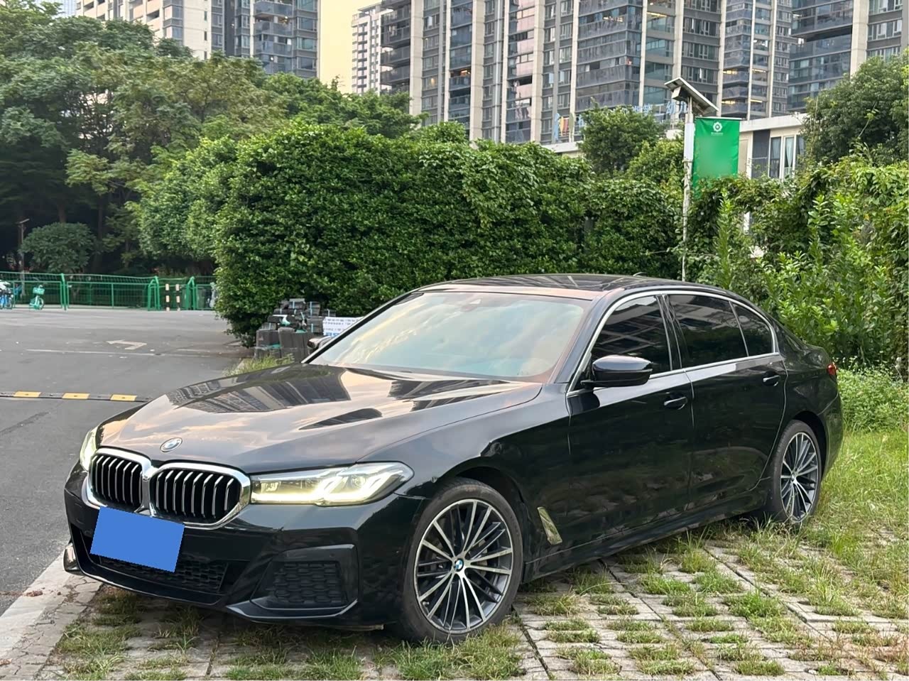 5 Series 2023 530Li Leading M Sport Package