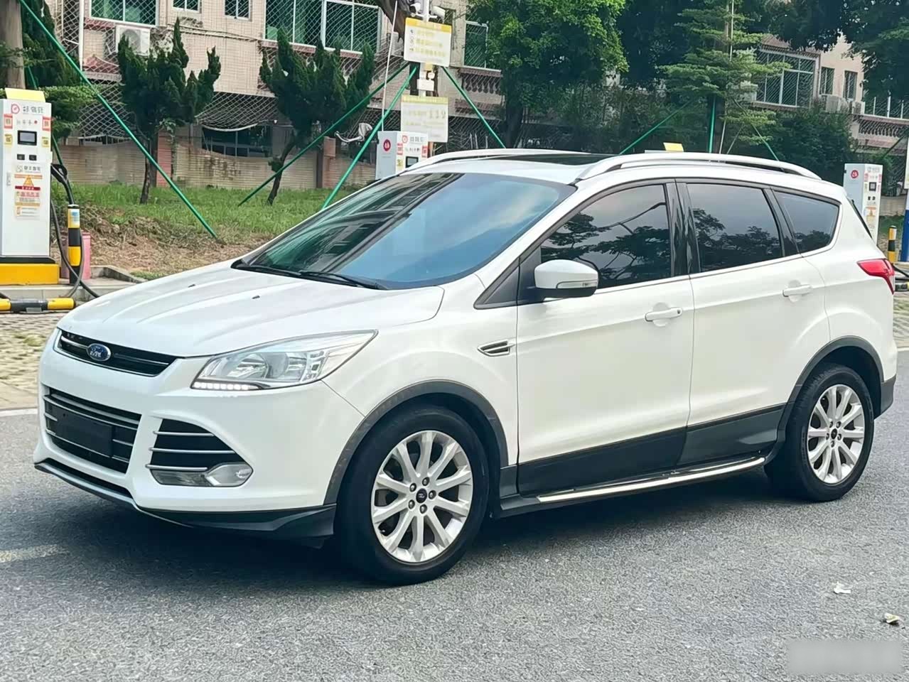 Kuga 2015 1.5L GTDi RWD
