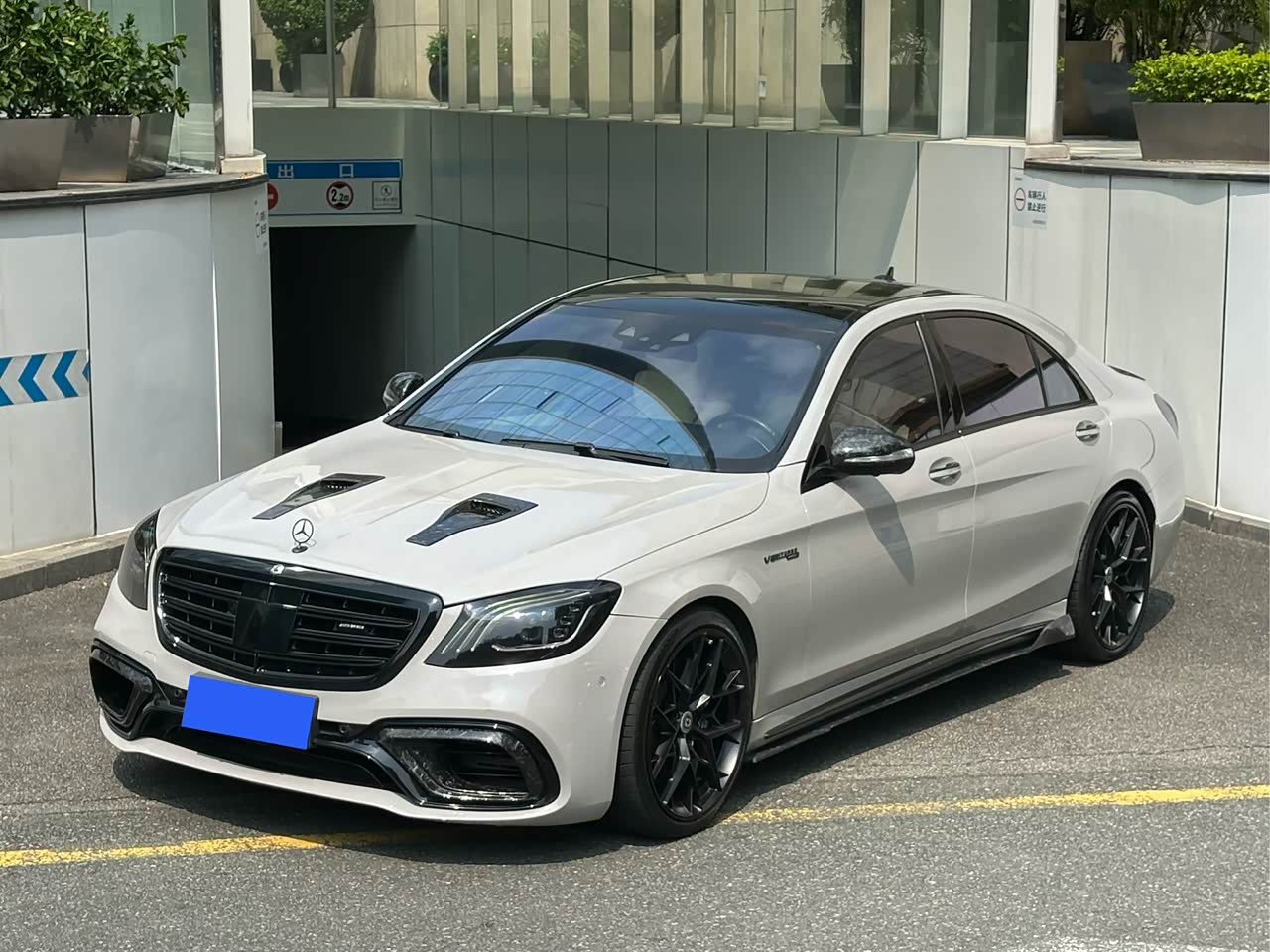 S-ClassAMG 2018 AMG S 63 L 4MATIC+