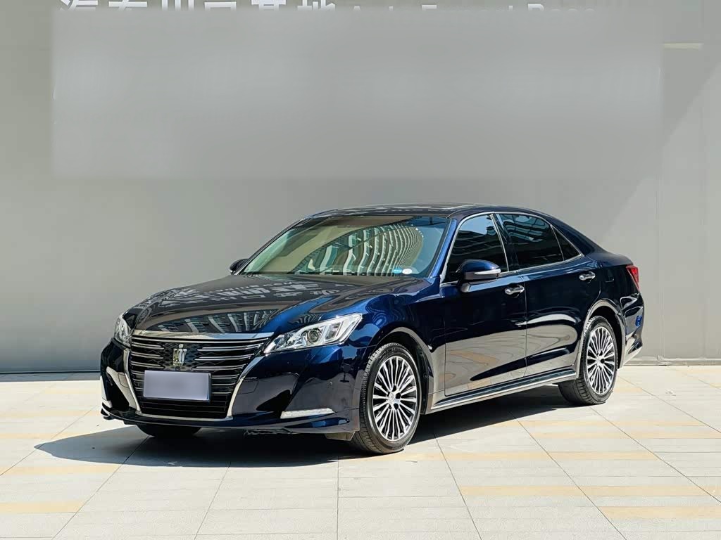 Crown 2018 2.0T Sport