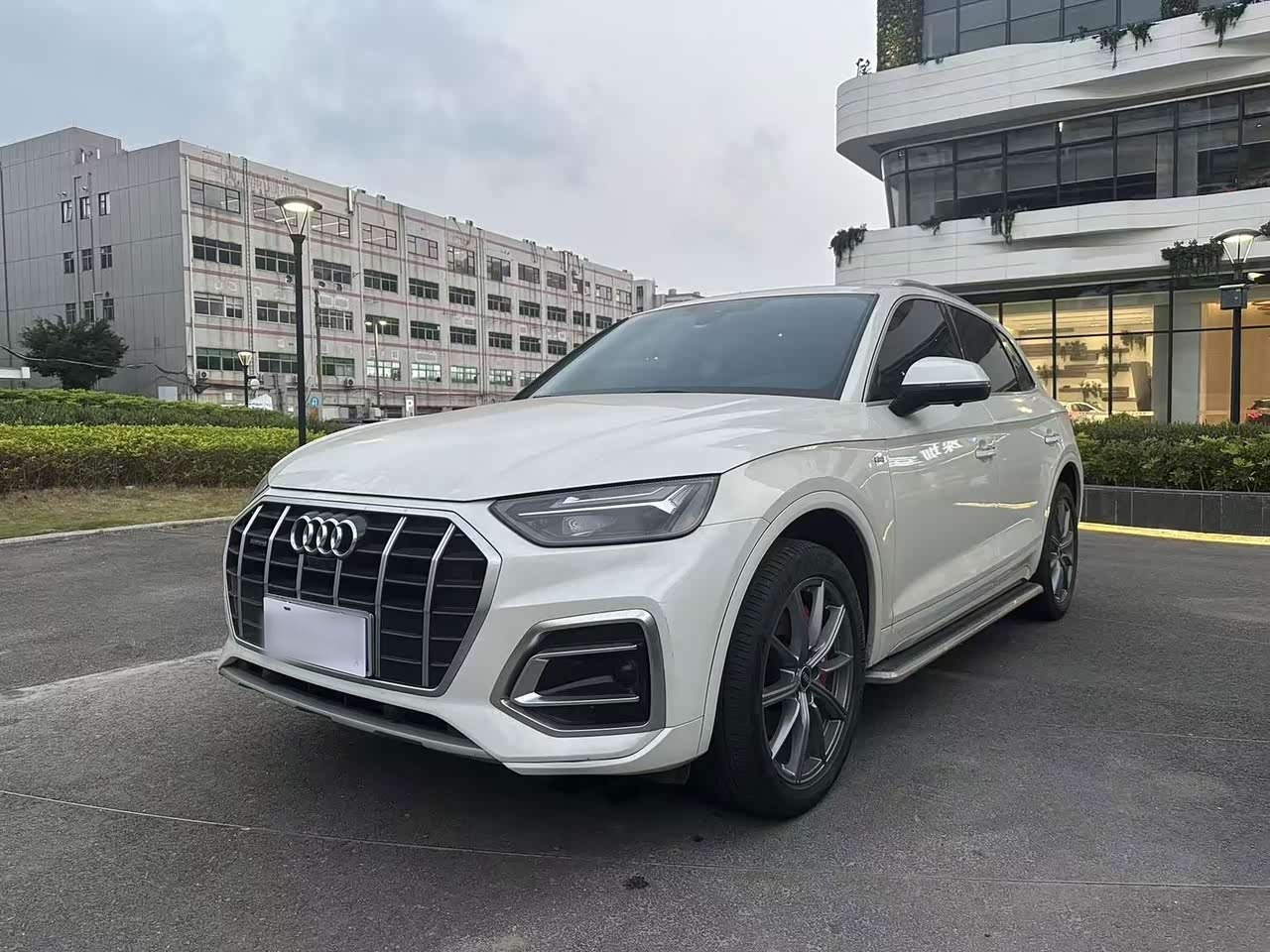 Q5L 2023 40T Luxury