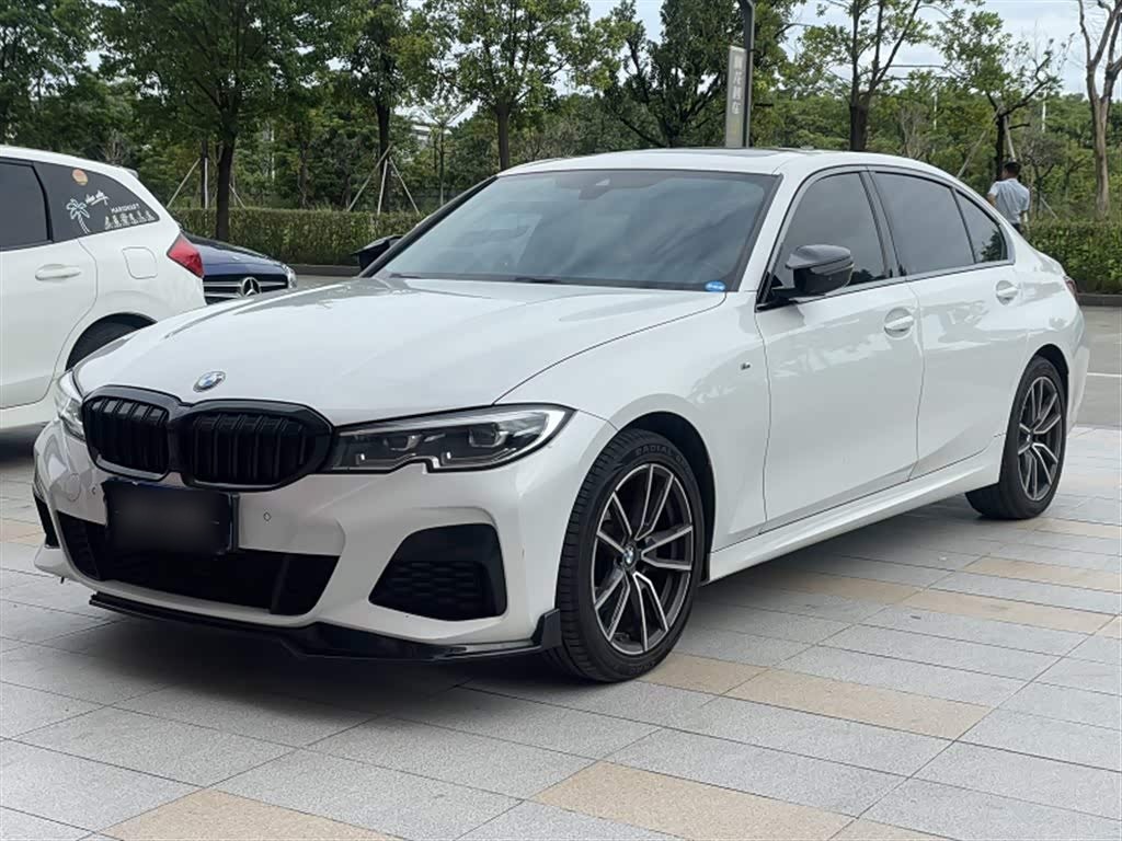 3 Series 2022 325Li M Sport Package