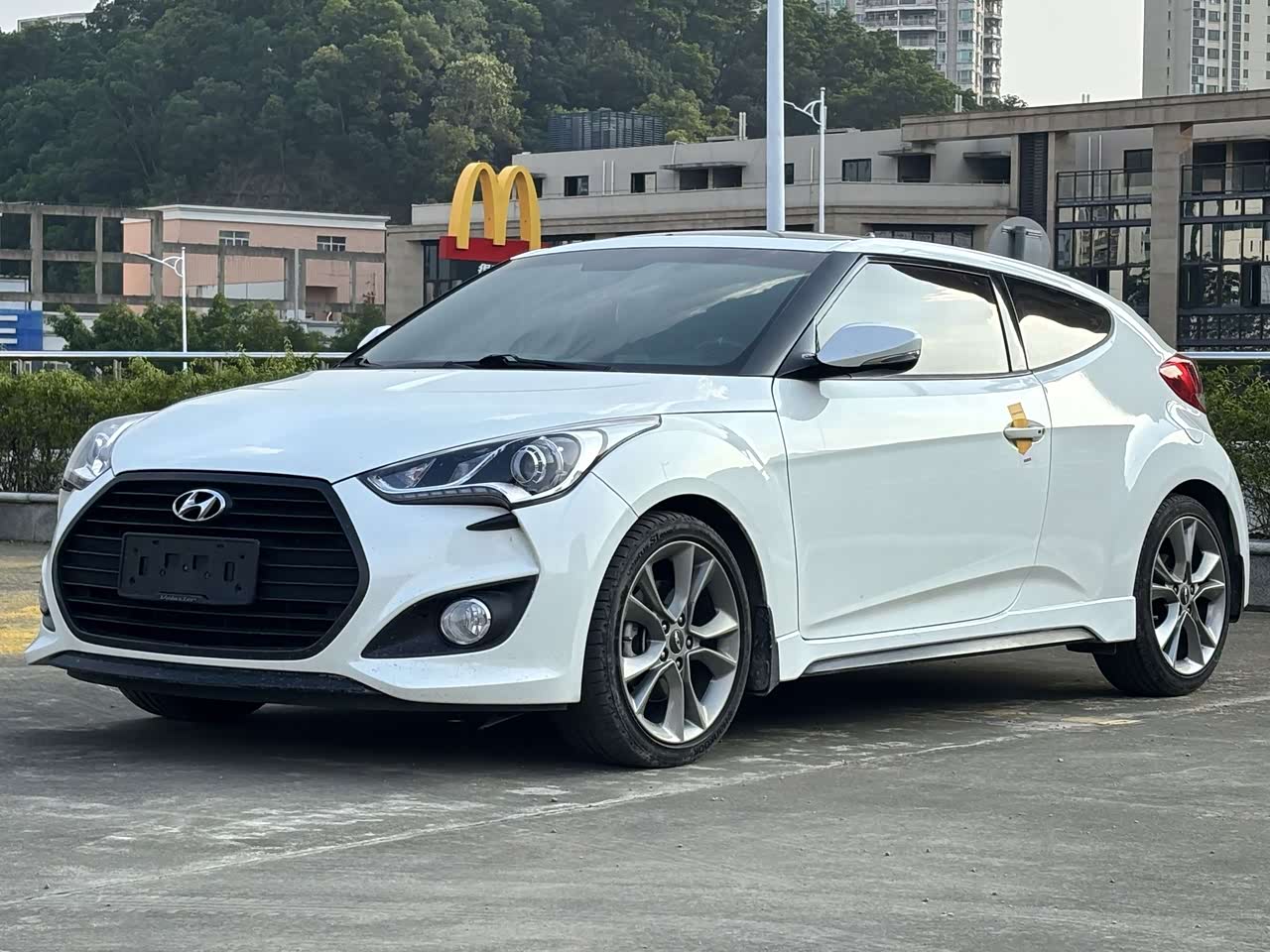 Veloster 2015 1.6T AT Luxury