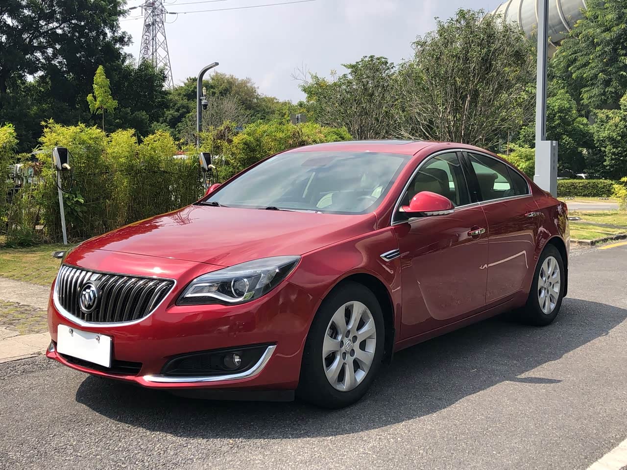 Regal 2015 2.0L Elite Fashion