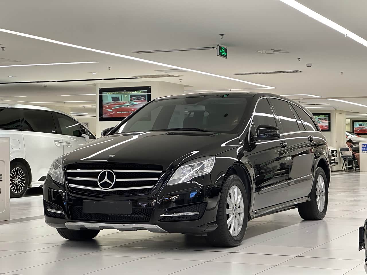 R-Class 2015 R 320 4MATIC Luxury