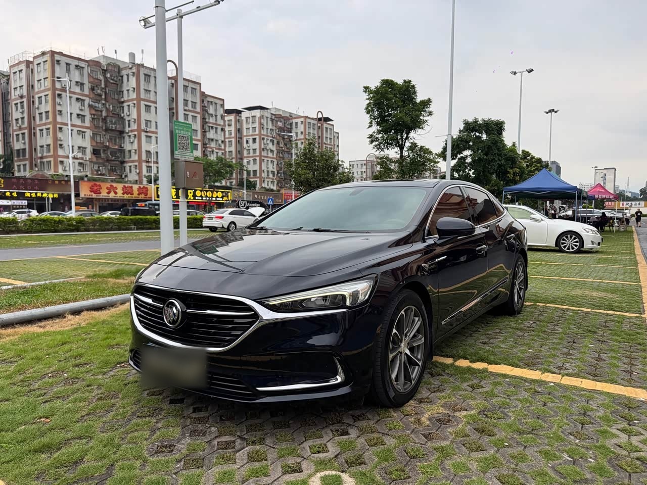 LaCrosse 2019 28T Luxury