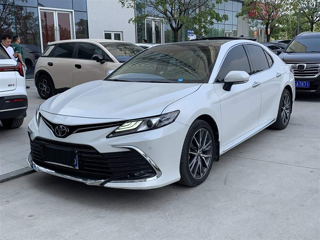 Camry 2023 2.5G Luxury