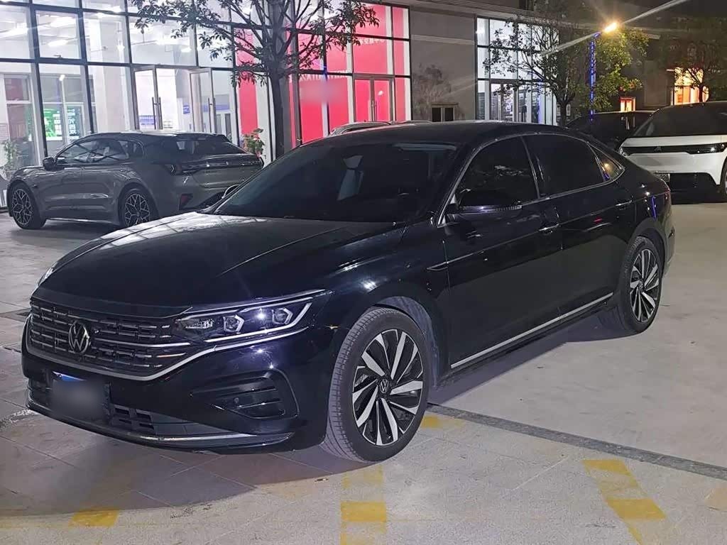 Passat 2024 380TSI Luxury