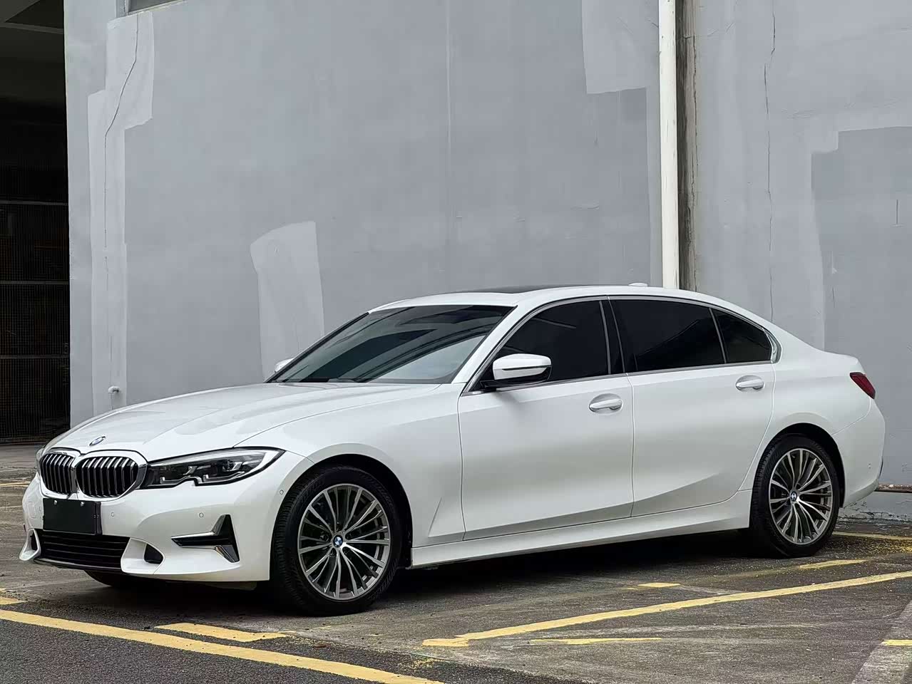 3 Series 2020 325Li Launch Edition