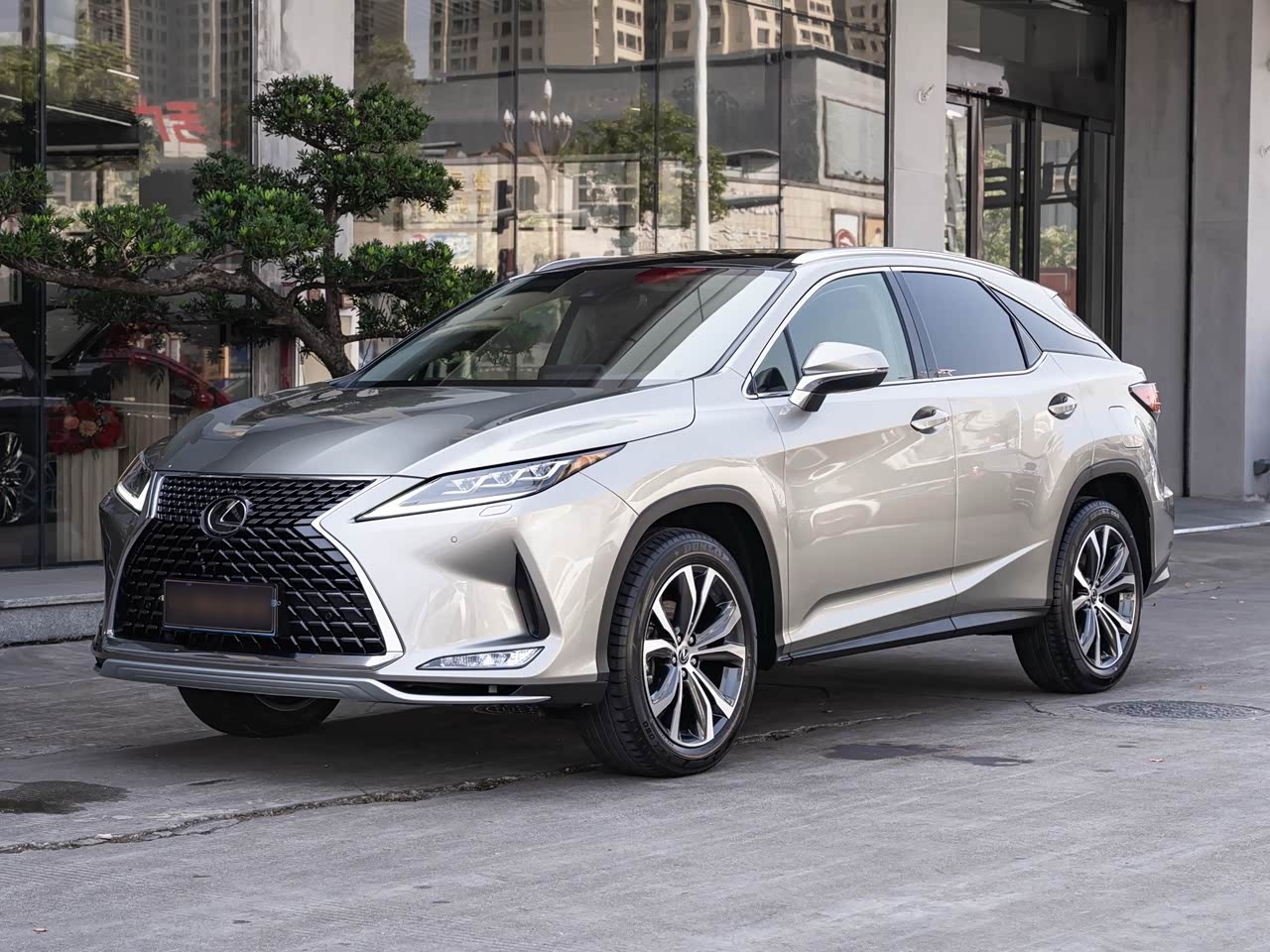 RX 2020 Facelift 300 AWD Elegant