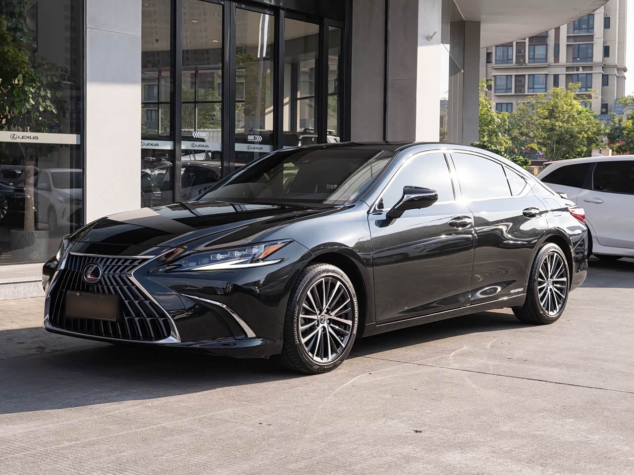 ES 2021 300h Exclusive