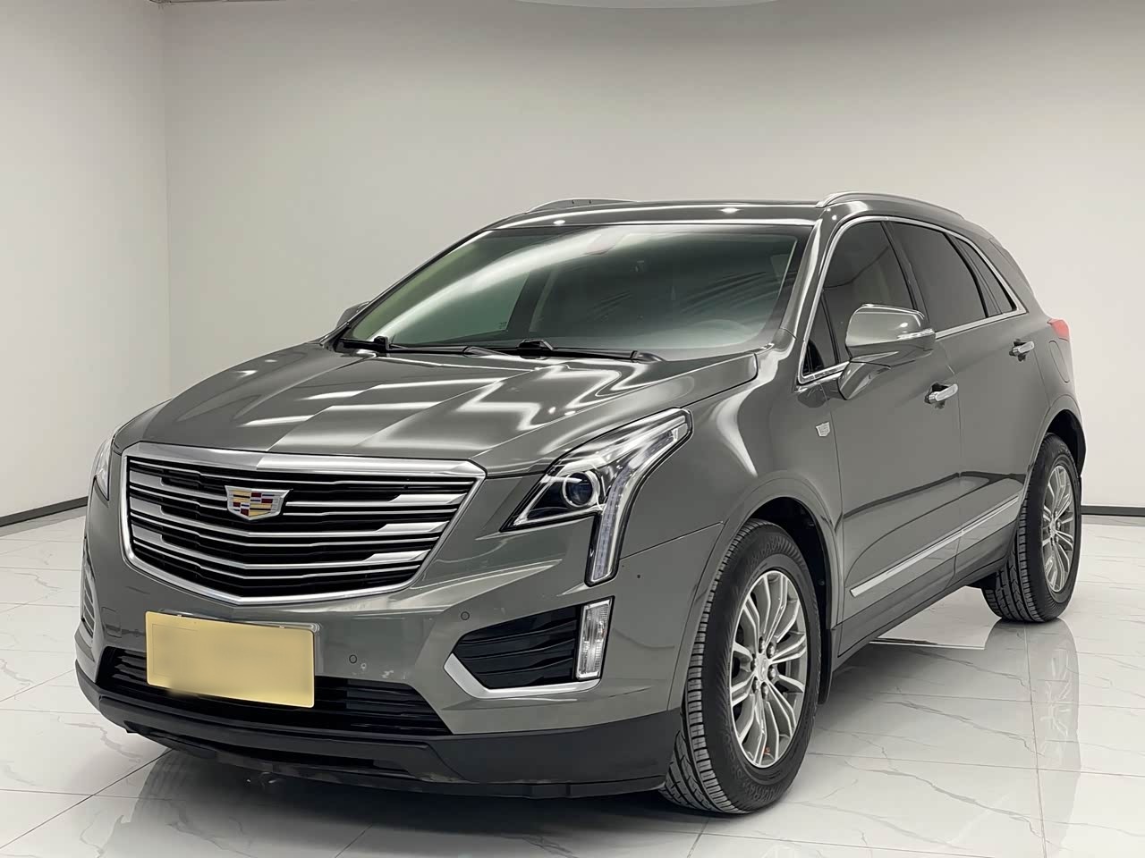 XT5 2018 25T Luxury